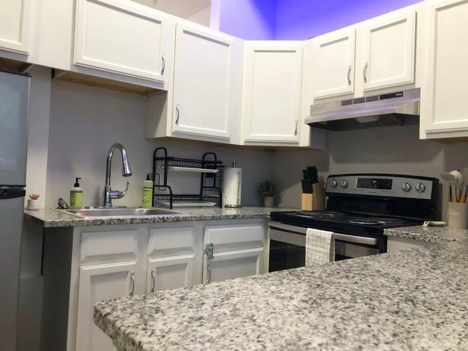 Appartement Downtown Cleveland -Modern First Floor Unit Extérieur photo