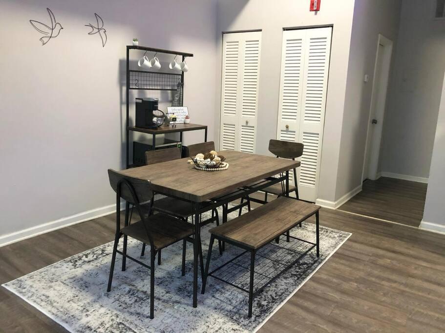 Appartement Downtown Cleveland -Modern First Floor Unit Extérieur photo