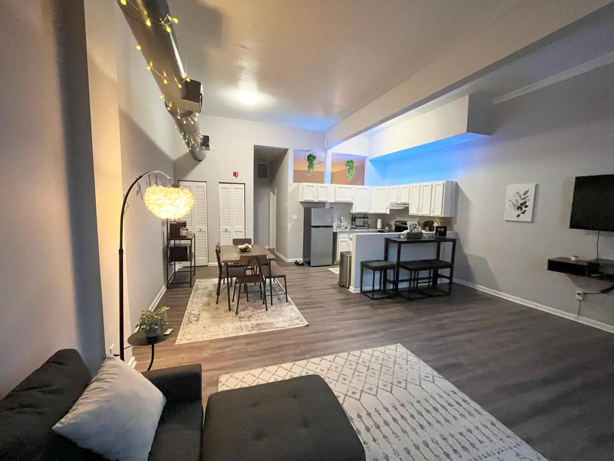 Appartement Downtown Cleveland -Modern First Floor Unit Extérieur photo