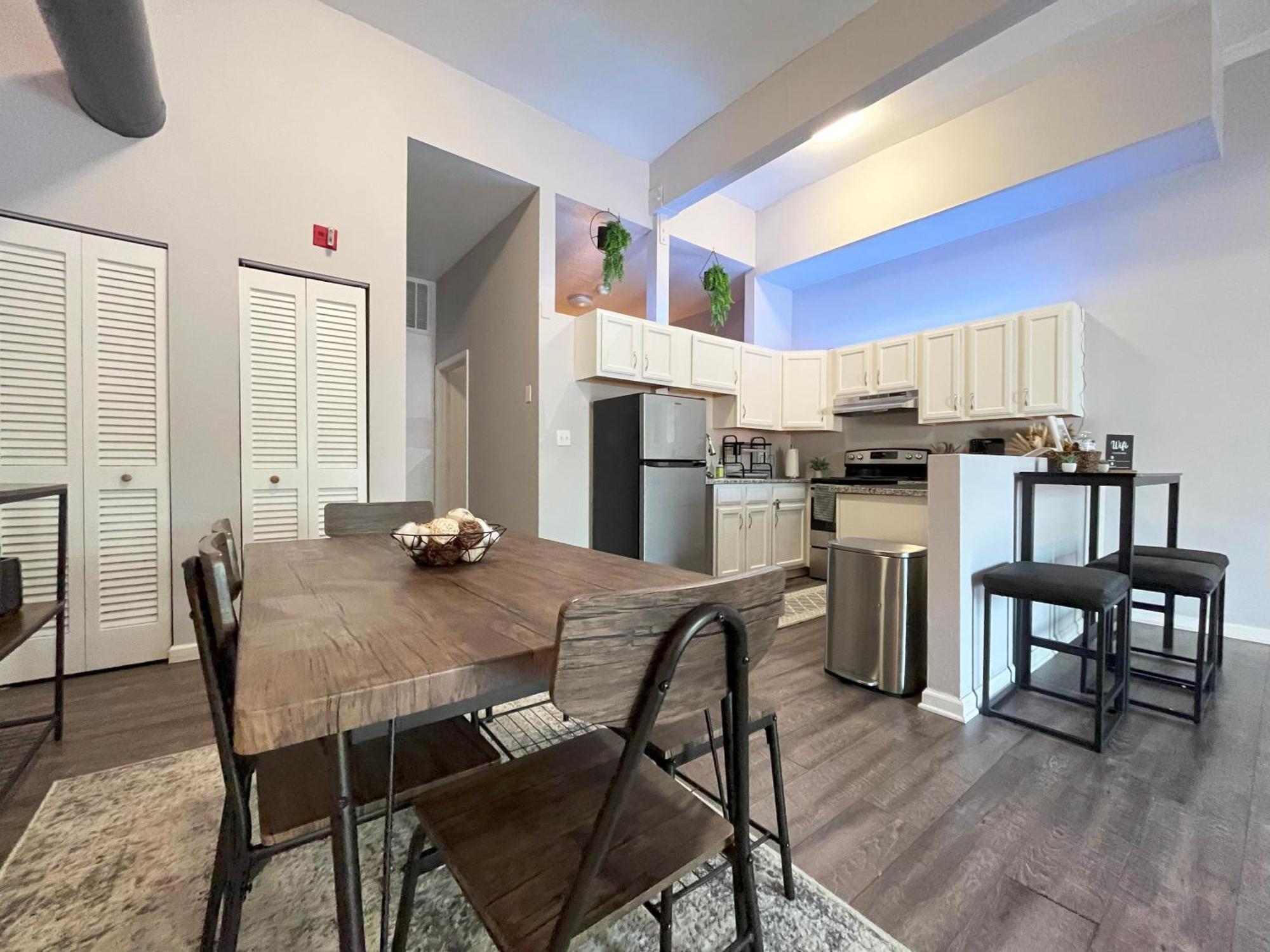 Appartement Downtown Cleveland -Modern First Floor Unit Extérieur photo